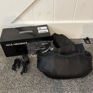 Aerlang Shiatsu Back And Neck Massager Deep Tissue Kneading With Heat